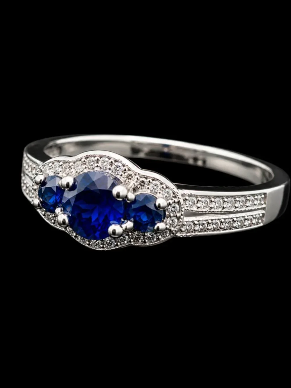 Vintage Blue Kyanite and Iolite Sterling Silver Three-Stone Ring Size 8 Stamped